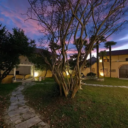 Albaluce Πανσιόν