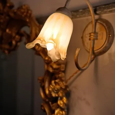 Pensión Albaluce Caluso