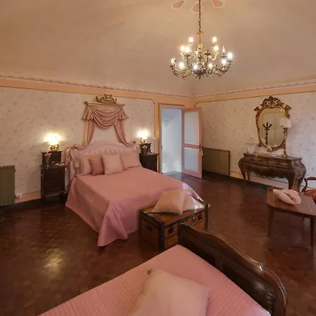 Albaluce Πανσιόν